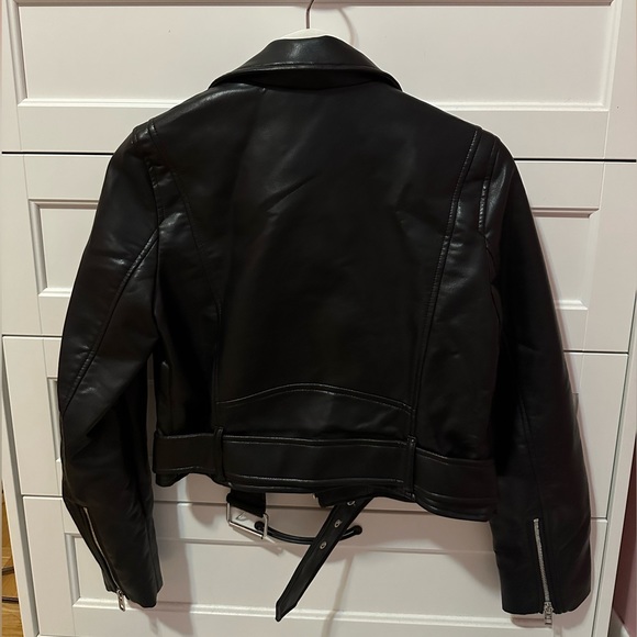 COPY - Zara small leather jacket faux - Picture 2 of 2